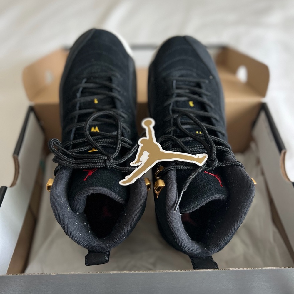 Air Jordan 12 ‘Reverse Taxis’